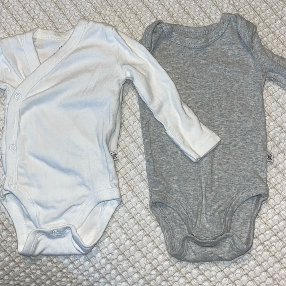 Honest baby  newborn 2pc onesie shirts